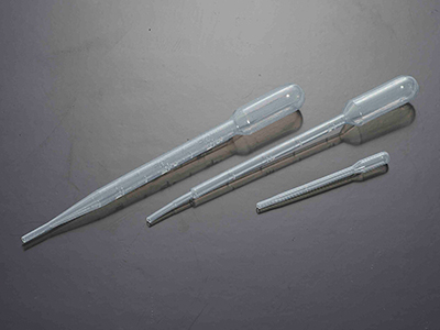 采用小吸头设计,刻度线清晰、准确，可保证滴量的可重复性